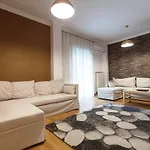 Karolou Ntil Luxury Suite