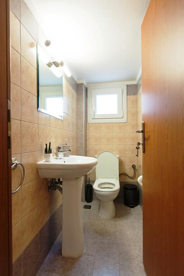 Karolou Ntil Luxury Apartment *